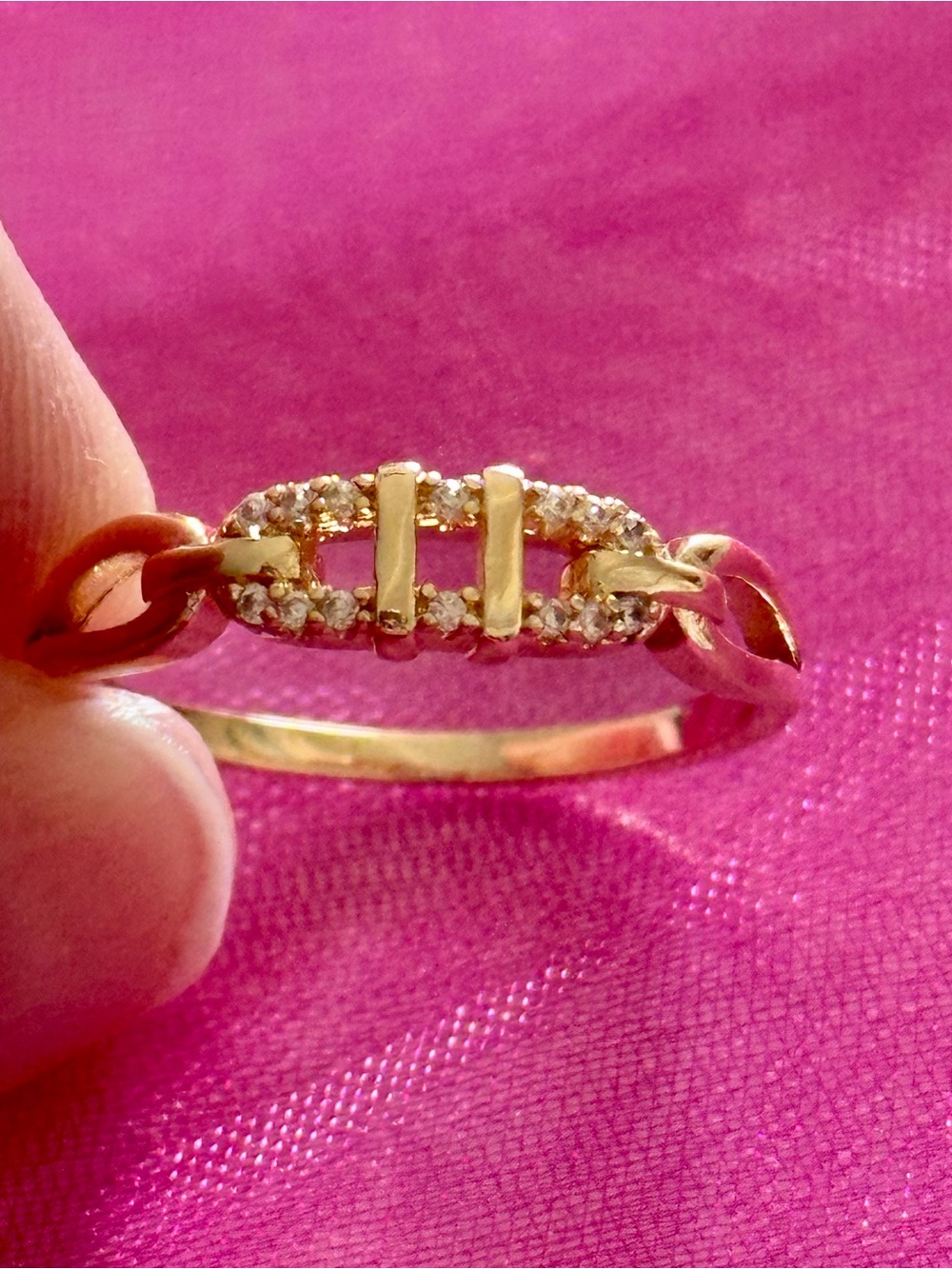 Gold Link Ring with Pavé Border Accent